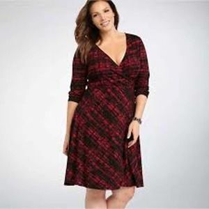 Torrid Womens Abstract Plaid Wrap Dress Deep V Neck Long Sleeve Red Black 2XL